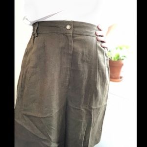 Vintage Olive green linen Bermuda shorts pleated